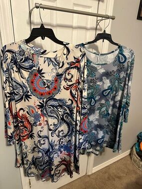 Women’s Cream Paisley Print Long Sleeve Tunic Top - Blue & Red Accents